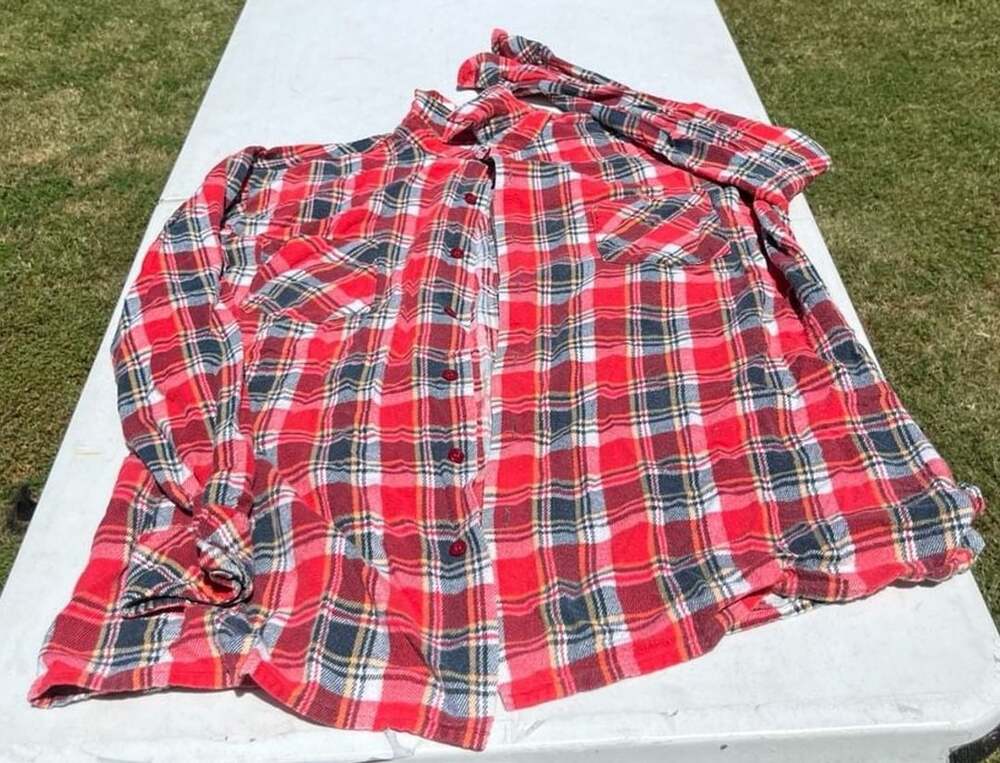 Vintage Kingsport Red Plaid Flannel Button Down Shirt Size Large 16-16.5